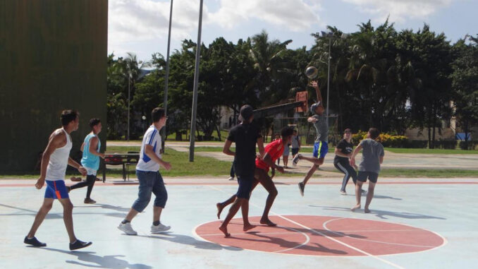 DEPORTE JUVENIL