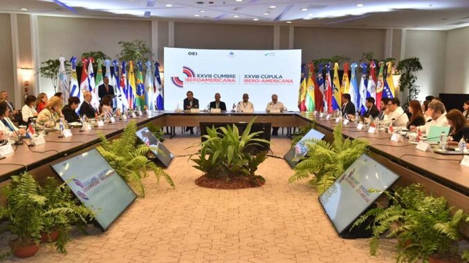 Cumbre ministros de Educación