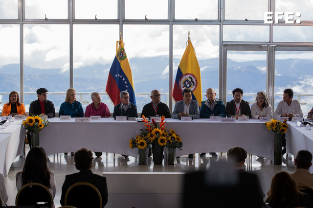 Gobierno colombiano y ELN anuncian acuerdos de mesa de diálogos | CMKX ...