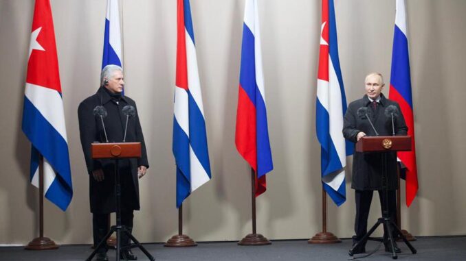 Gira Rusia