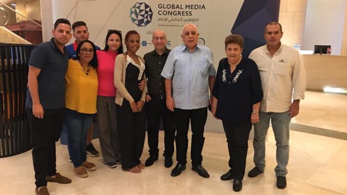 Periodistas cubanos