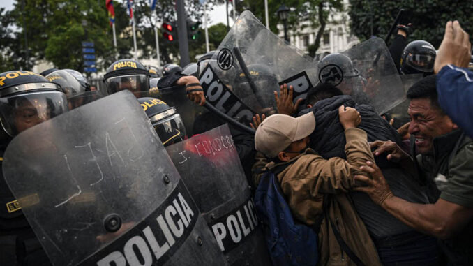Crisis en Perú