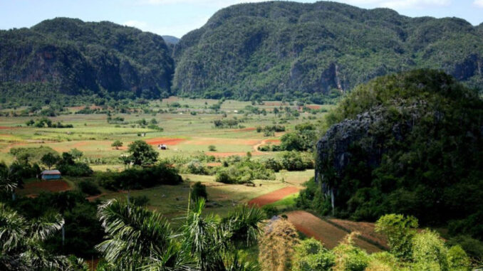Valle-de-Vinales-pinar-del-rio