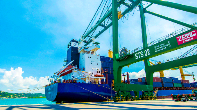 canal de acceso a la Terminal de Contenedores de Mariel