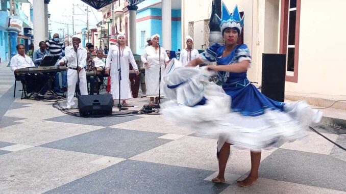 Folclórico