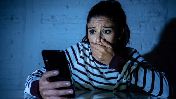 Violencia contra las mujeres por internet