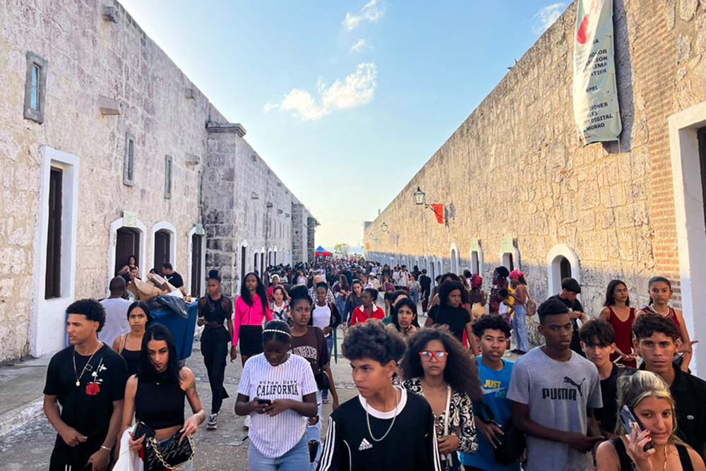 Cerró sus puertas Feria Internacional del Libro de La Habana (+ video ...
