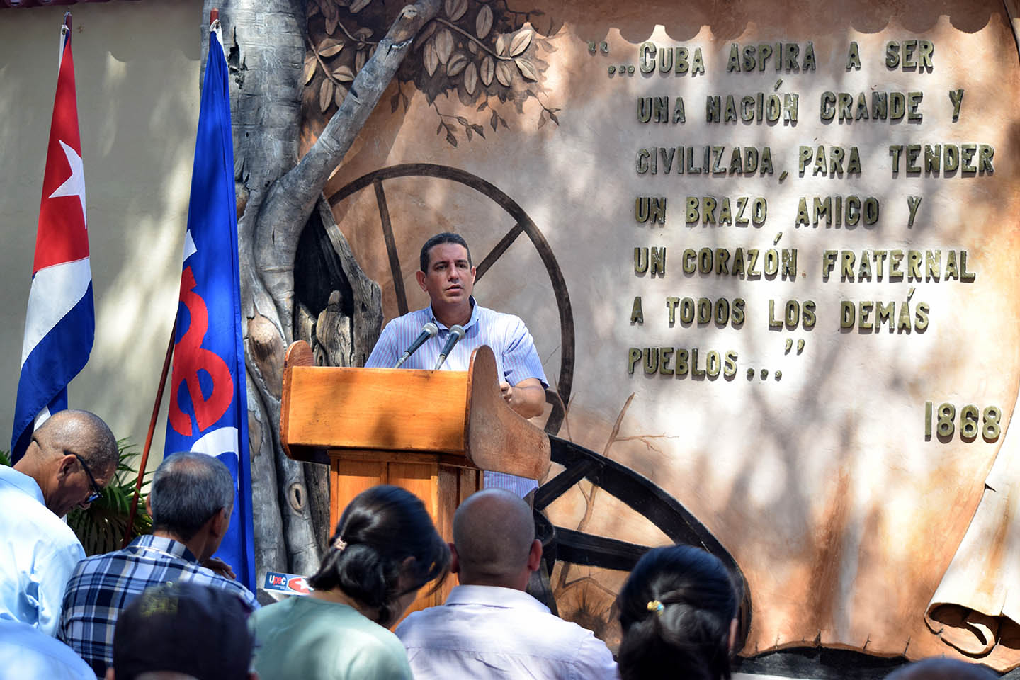Reconocen a periodistas granmenses por el Día de la Prensa Cubana ...