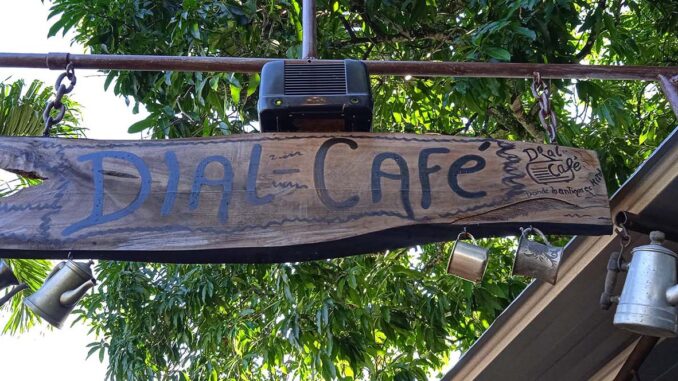 Dial Café