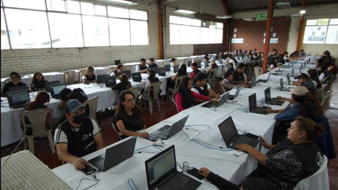 ECUADOR-CNE-1