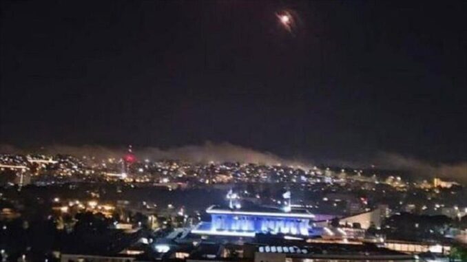 Irán