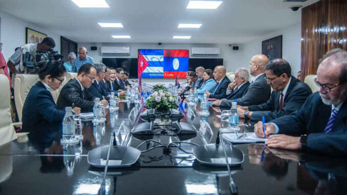 Cuba-Laos-1