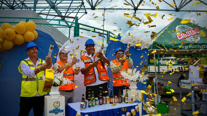 HOLGUÍN-INAUGURADA LÍNEA PARA ENVASES DE TONELES EN CERVECERÍA BUCANERO