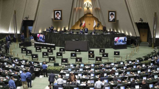 Irán