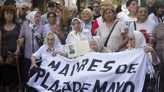 Madres de Plaza de Mayo