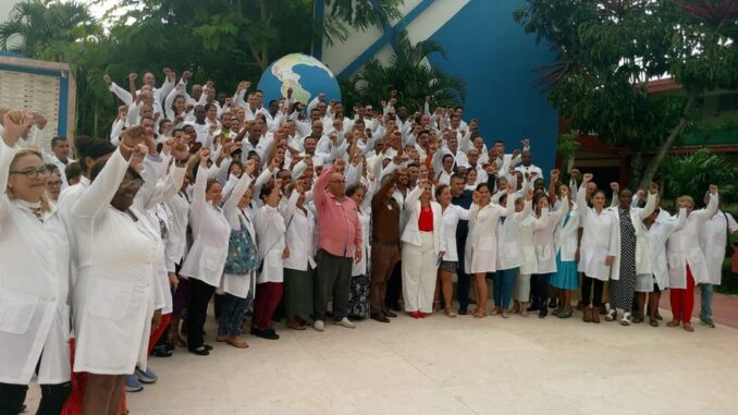Médicos Cubanos