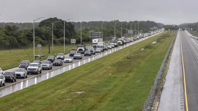 evacuaciones-en-Florida-huracan Milton