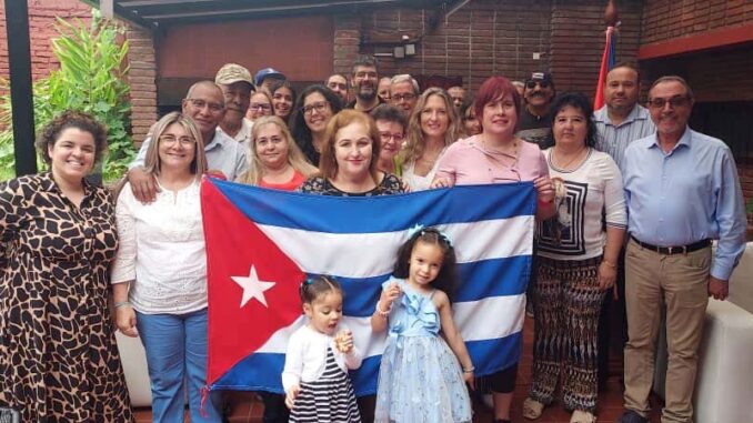 Cubanos-Uruguay