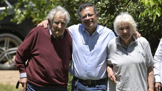Mujica y Petro