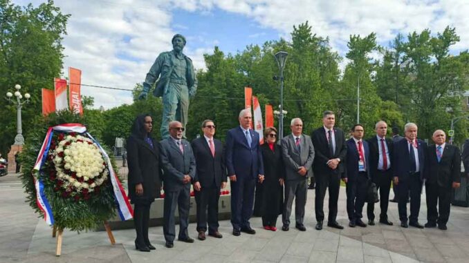 Homenaje a Fidel en Rusia Homenaje a Fidel en Rusia
