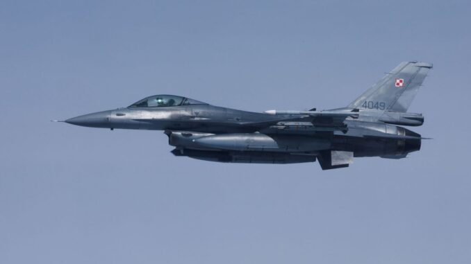 Caza F16