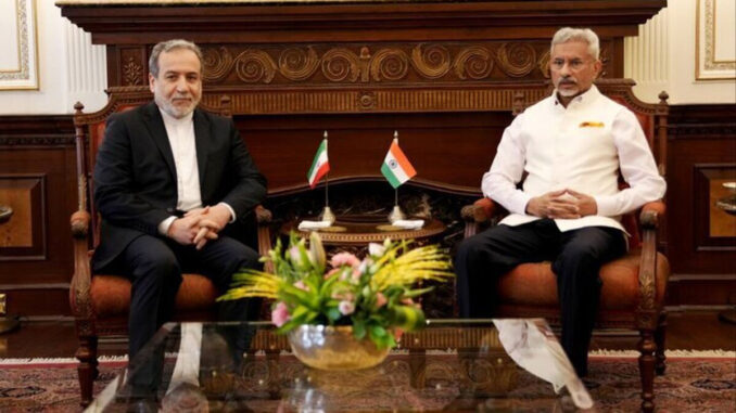 Subrahmanyam Jaishankar y Seyed Abbas Araghchi 1 Relaciones India-Irán