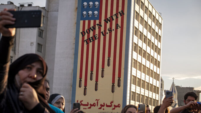 iRÁN