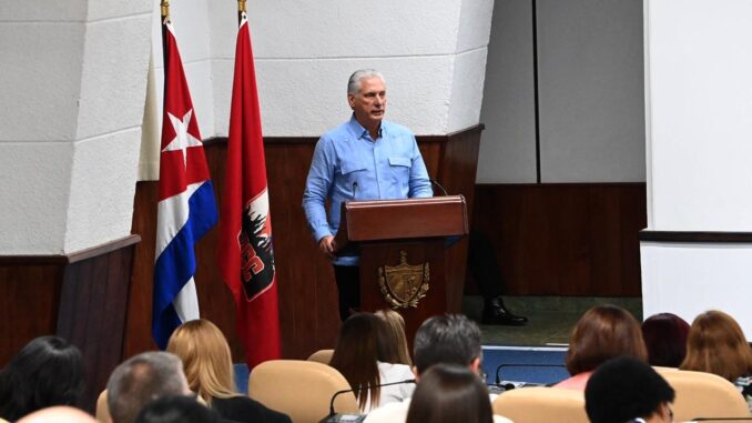 Díaz-Canel Miguel Díaz-Canel, X Pleno del CC