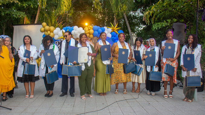 Graduación ELAM